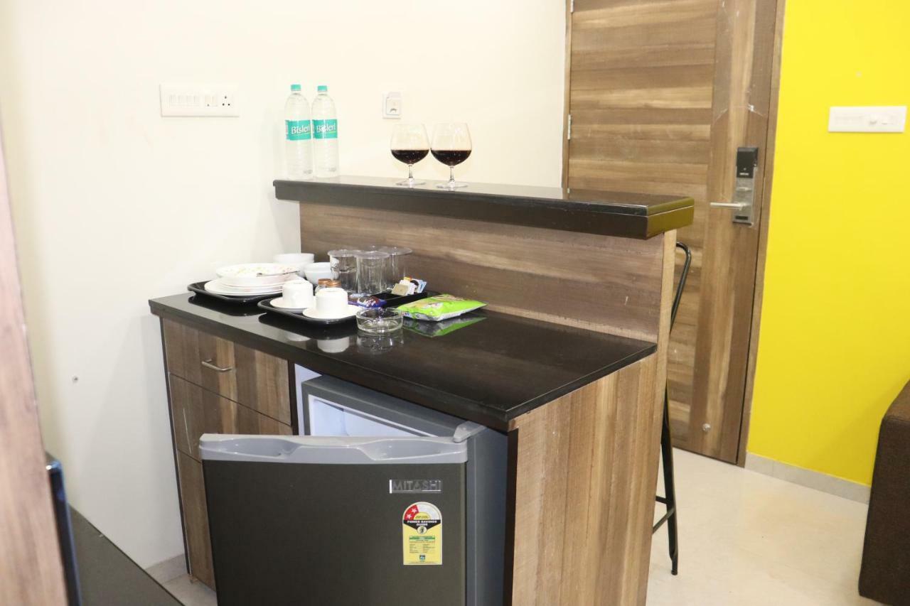 Emerald Vista Luxury Suites Pune Exterior foto