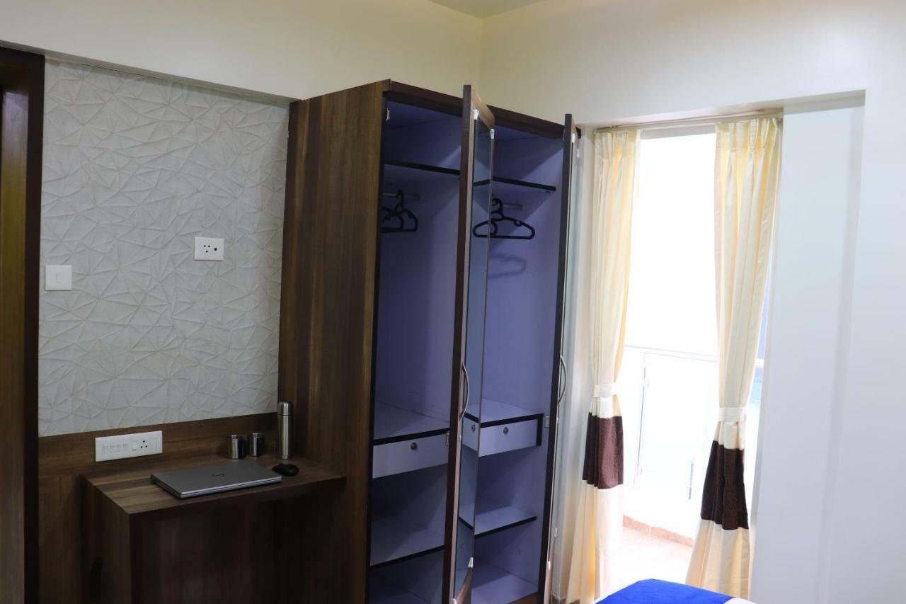 Emerald Vista Luxury Suites Pune Exterior foto